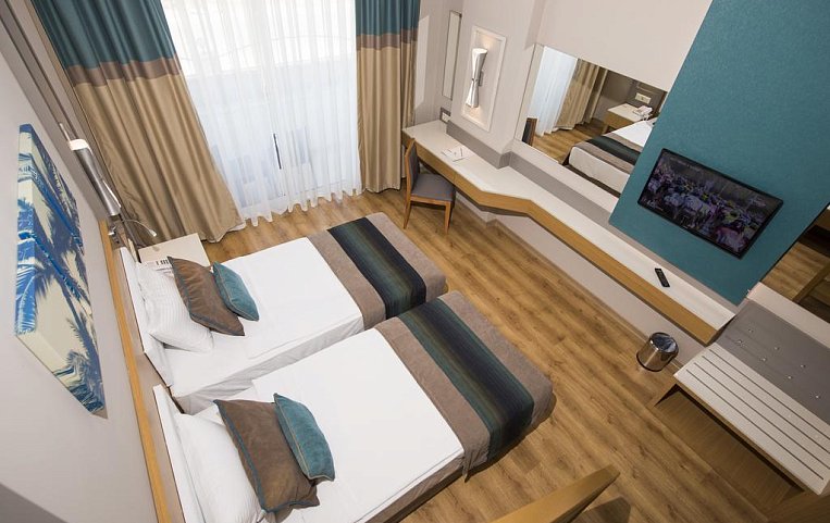 Palm World Side Resort 5*