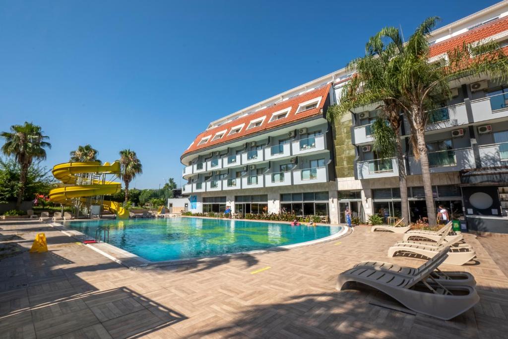 Dedeman Kemer Resort 5*