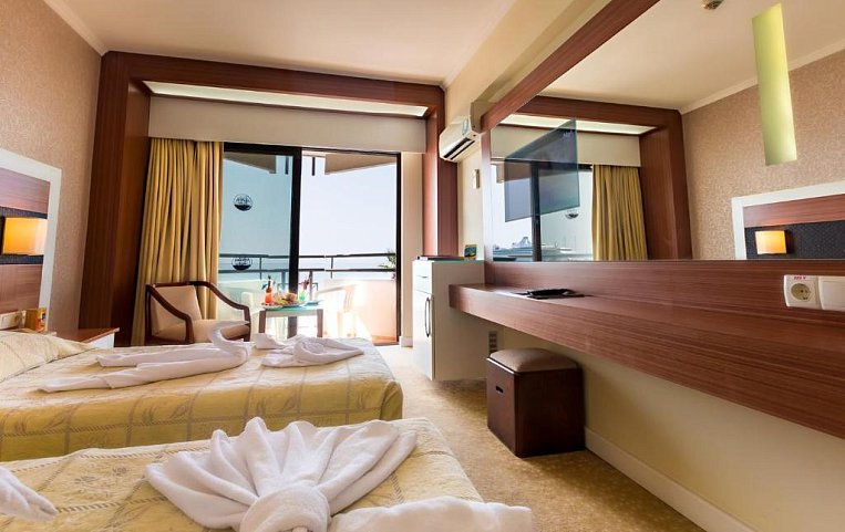Derici Hotel 4*