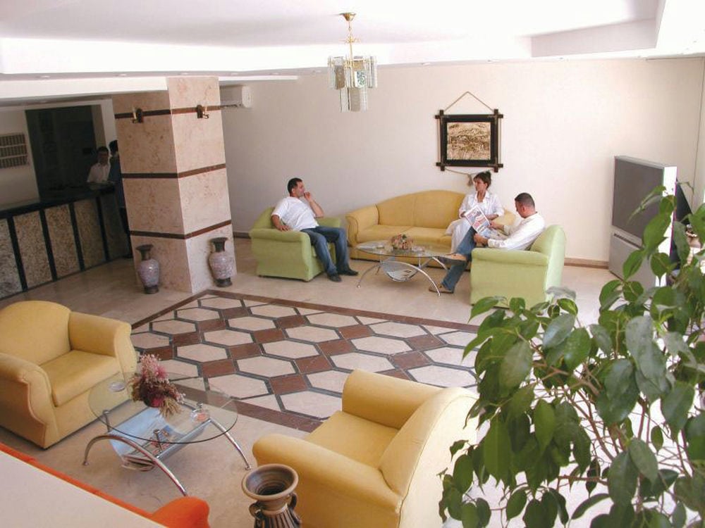 Mr. Crane Hotel 3*