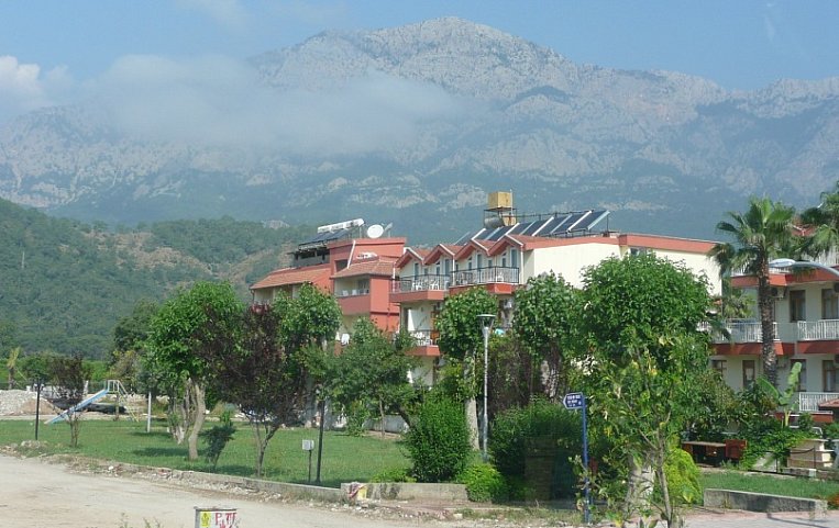 Mr. Crane Hotel 3*