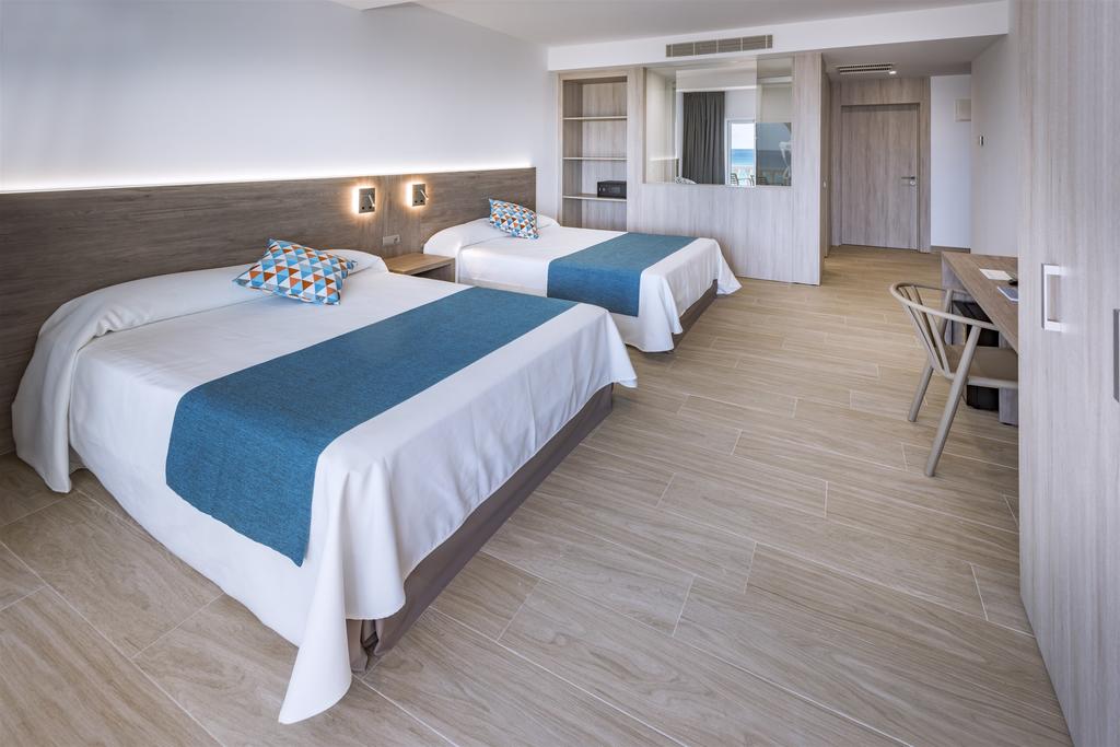 4R GRAN HOTEL EUROPE