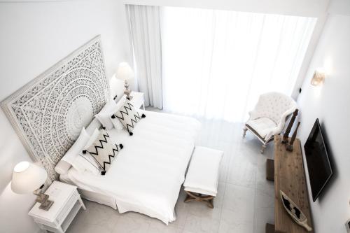 ABATON ISLAND RESORT & SPA