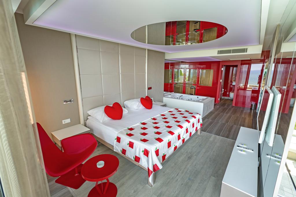 ADAM & EVE HOTEL