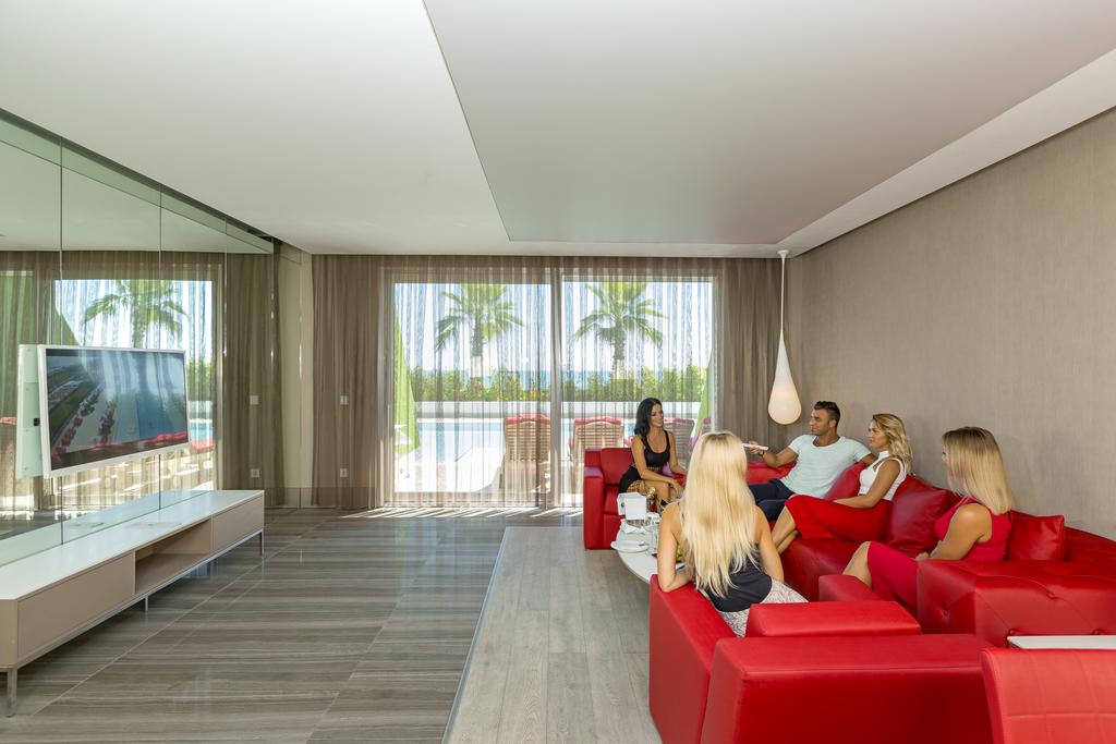 ADAM & EVE HOTEL