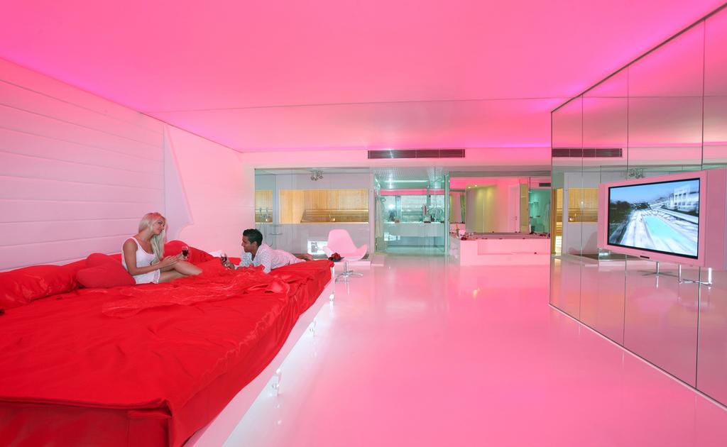 ADAM & EVE HOTEL