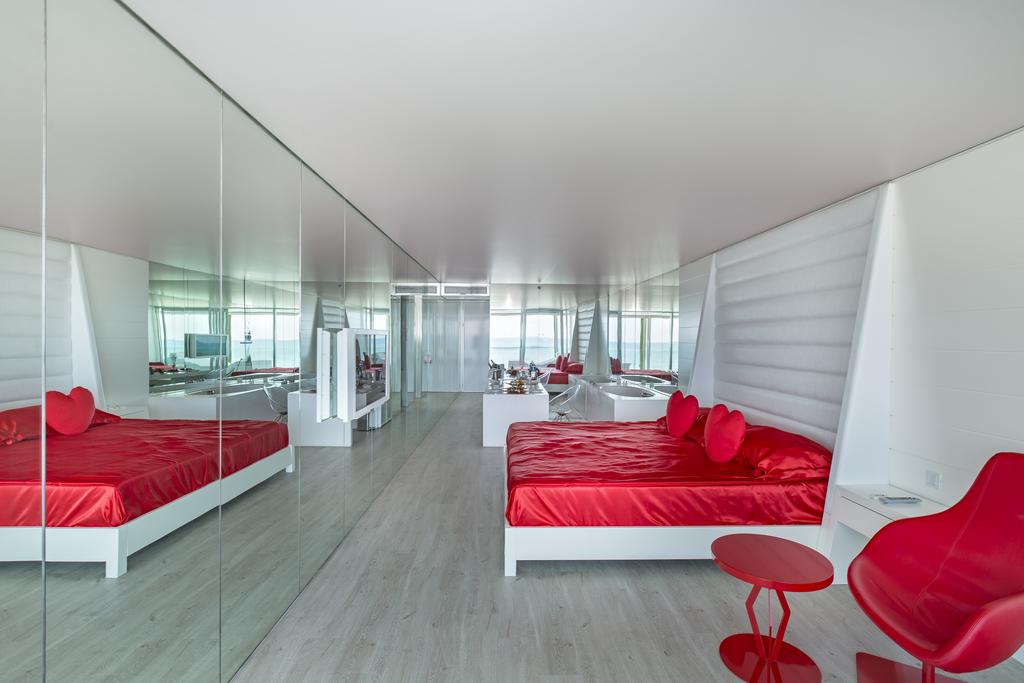 ADAM & EVE HOTEL