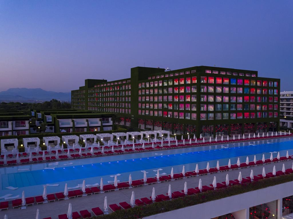 ADAM & EVE HOTEL