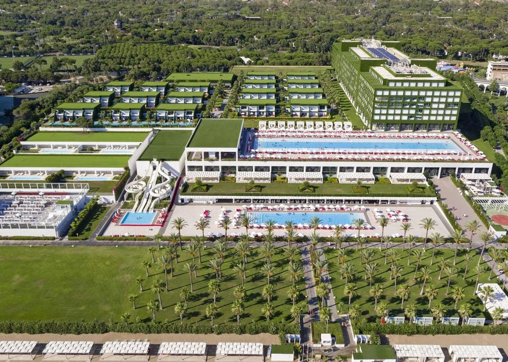 ADAM & EVE HOTEL