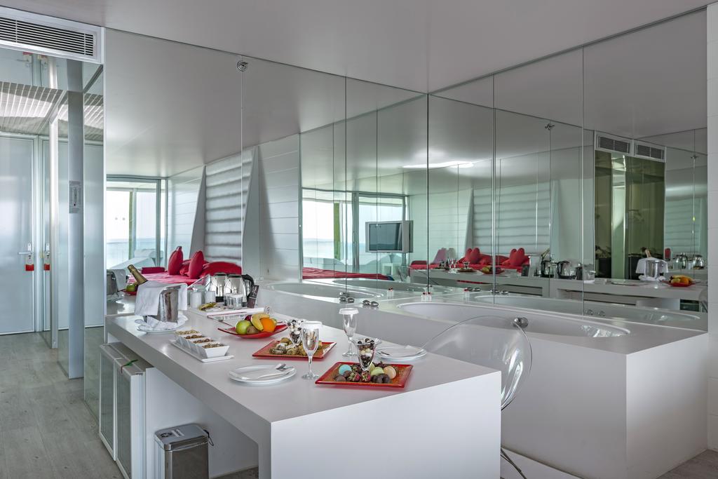 ADAM & EVE HOTEL