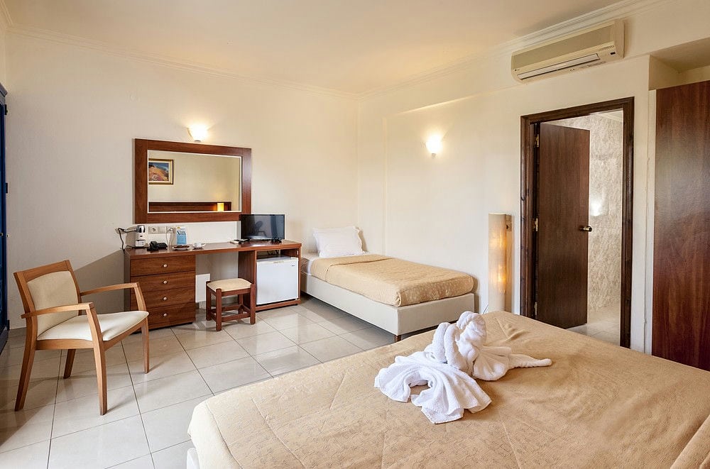 ADELAIS HOTEL