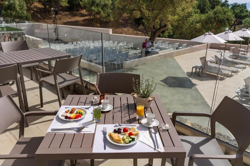 AEOLOS BEACH RESORT