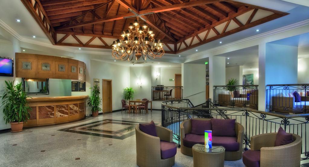 AKKA HOTEL CLAROS