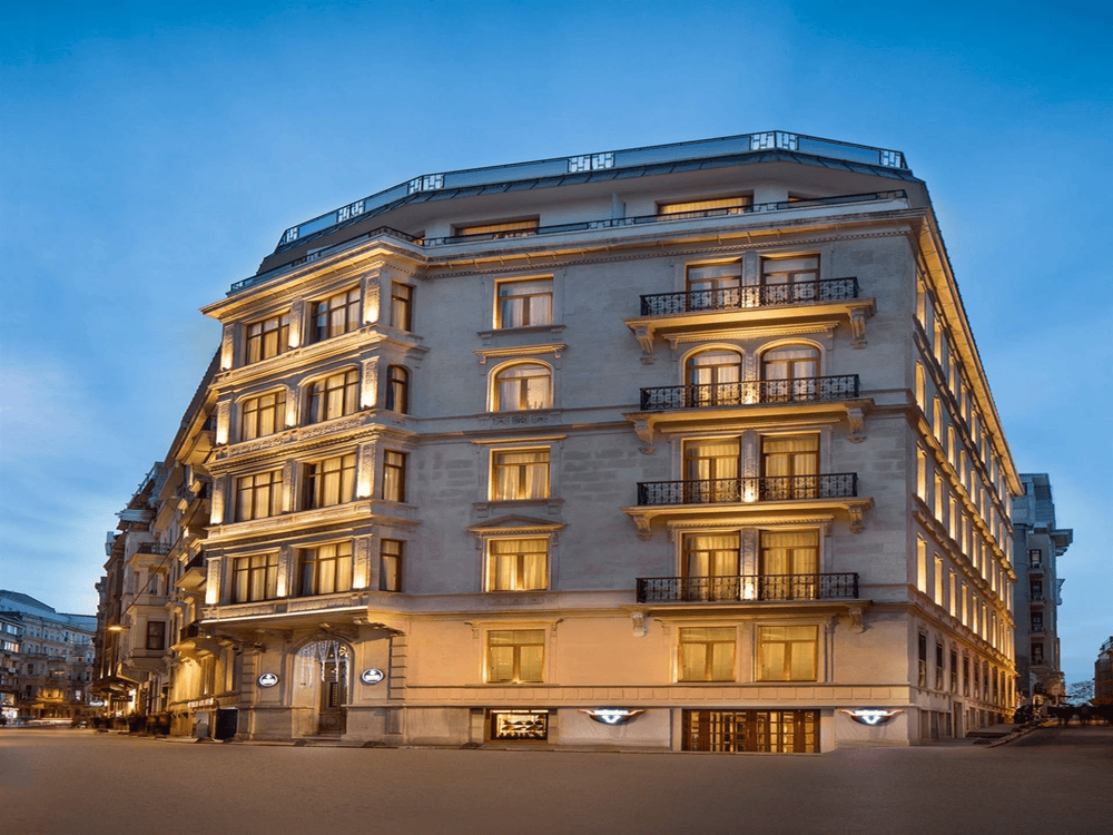 AKKA LUSH HOTEL