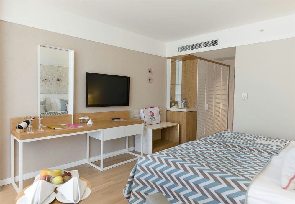 AKRA KEMER (ex KEMER BARUT COLLECTION)