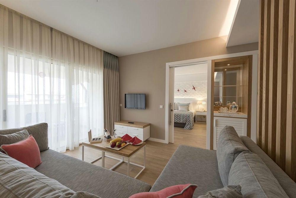 AKRA KEMER (ex KEMER BARUT COLLECTION)