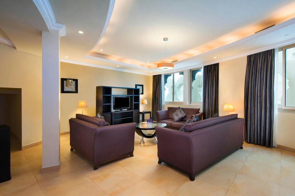 AL HAMRA RESIDENCE & ViILLAGE 