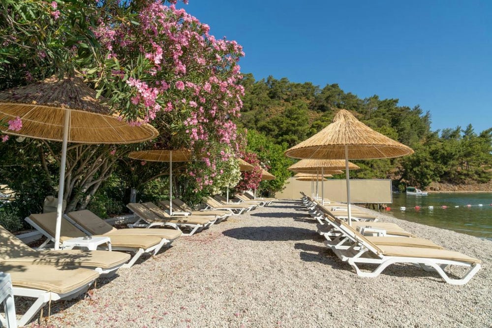 ALESTA YACHT HOTEL BOUTIQUE