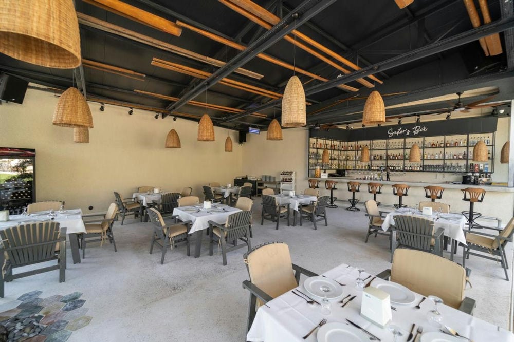 ALESTA YACHT HOTEL BOUTIQUE