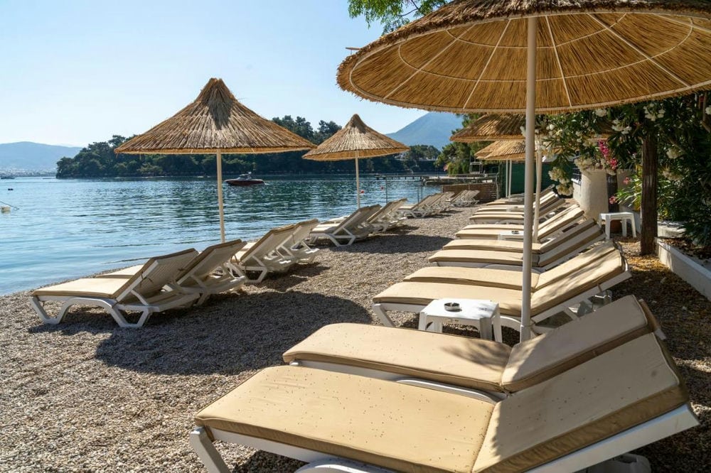 ALESTA YACHT HOTEL BOUTIQUE