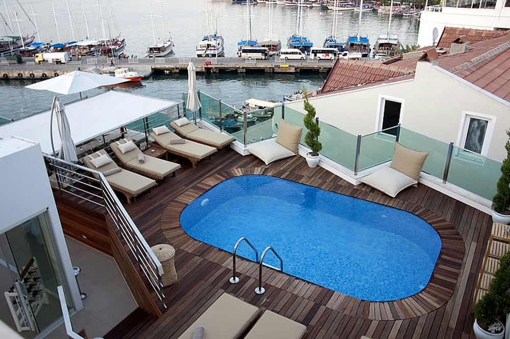 ALESTA YACHT HOTEL BOUTIQUE