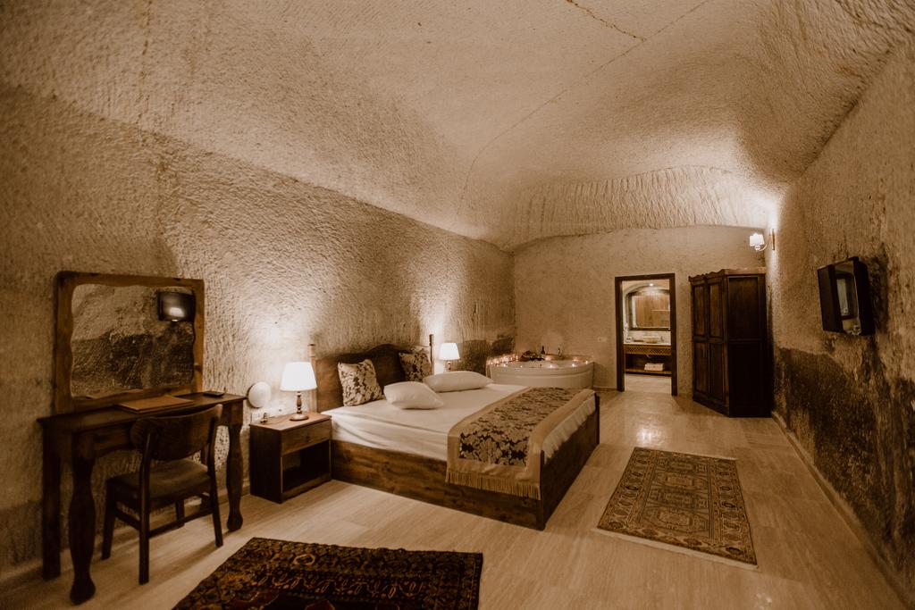 ALIA CAVE HOTEL