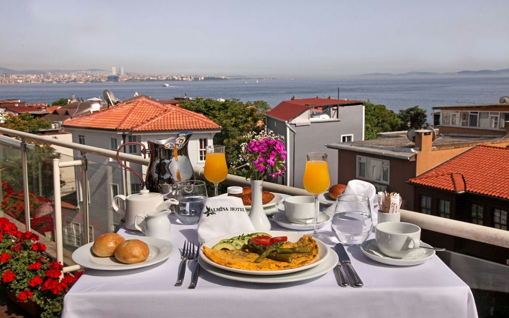 ALMINA HOTEL