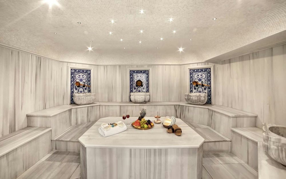 ALMINA HOTEL