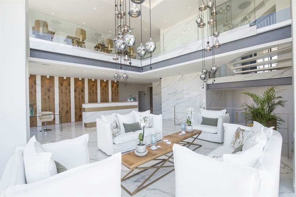 ALOE BOUTIQUE & SUITES (16+)