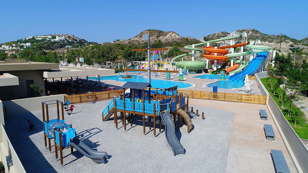 AMADA COLOSSOS RESORT
