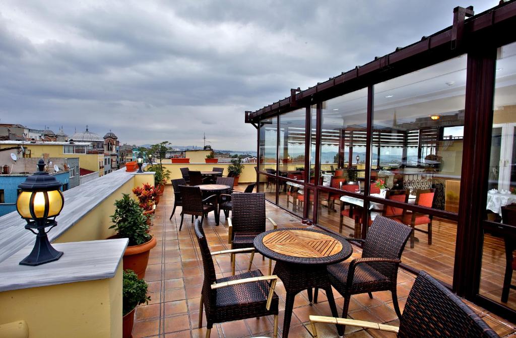 AMBER HOTEL