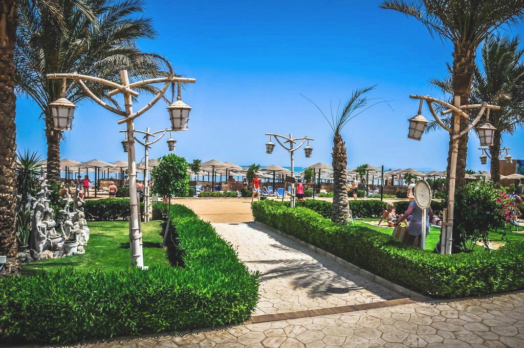 AMC ROYAL HOTEL & SPA 