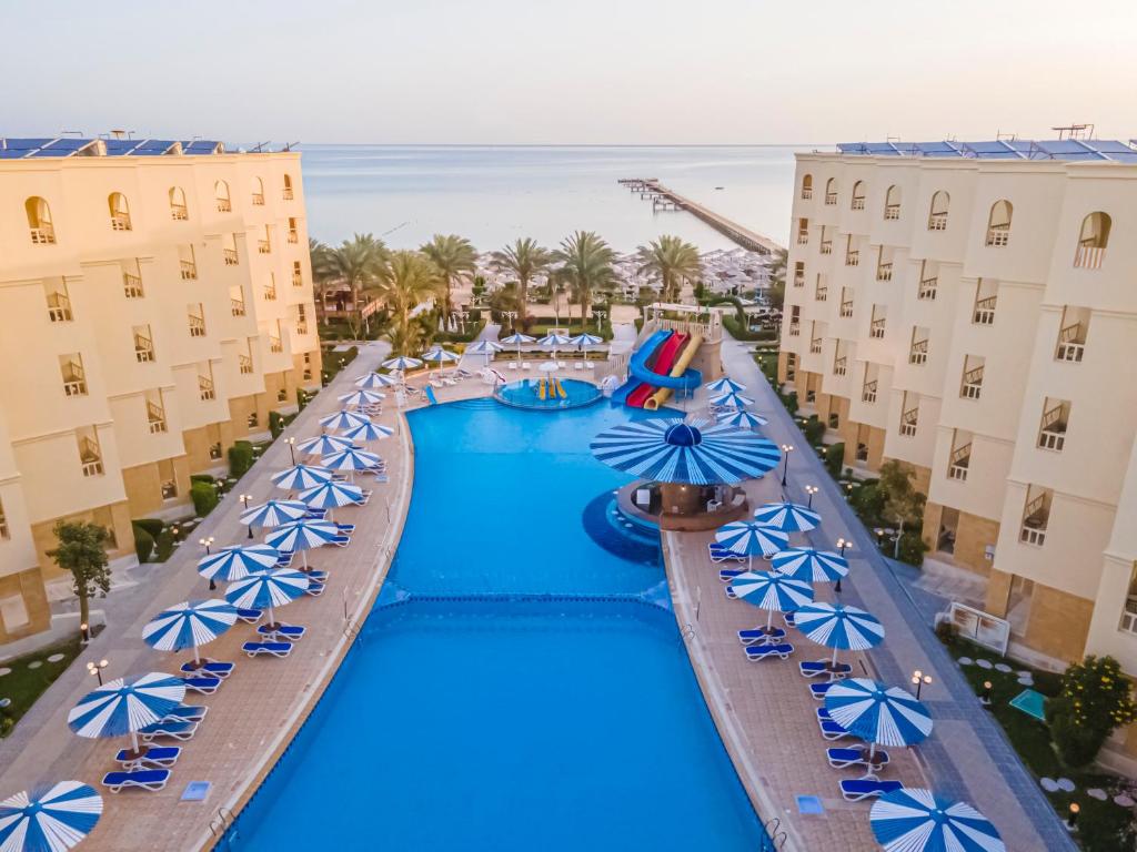 AMC ROYAL HOTEL & SPA 