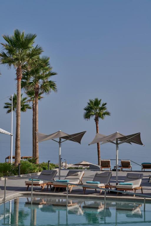 AMIRA BEACH RESORT&SPA