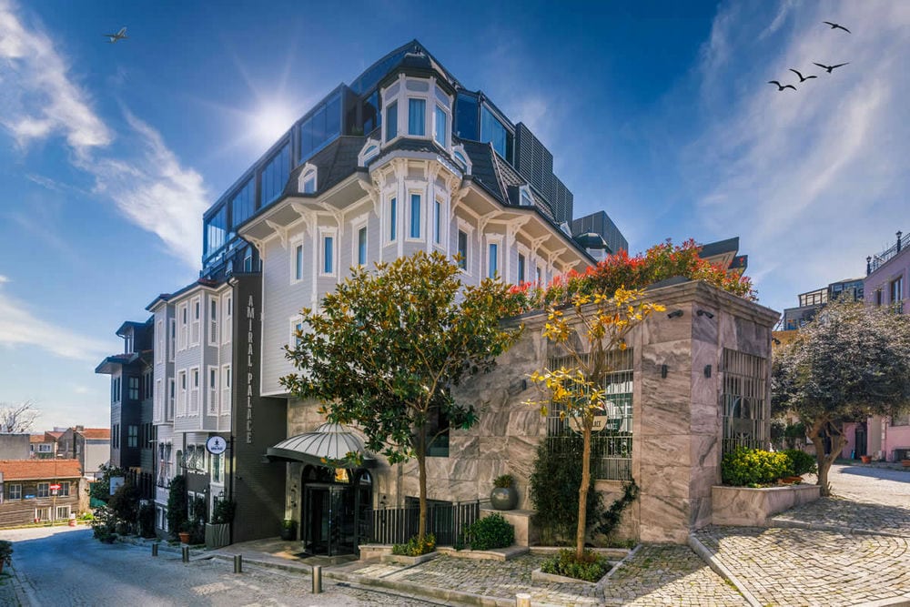 AMIRAL PALACE BOUTIQUE HOTEL