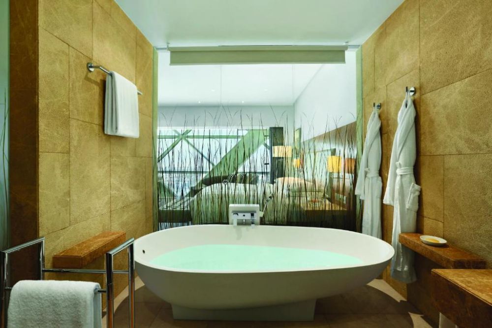 ANDAZ CAPITAL GATE ABU DHABI
