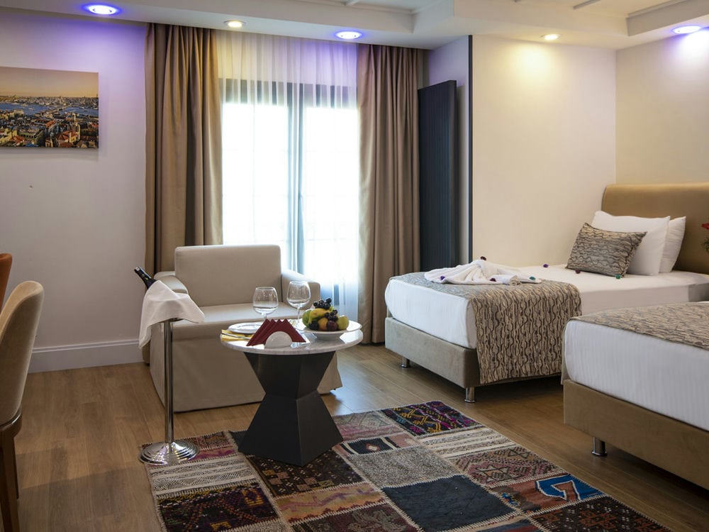 ANTUSA DESIGN HOTEL & SPA