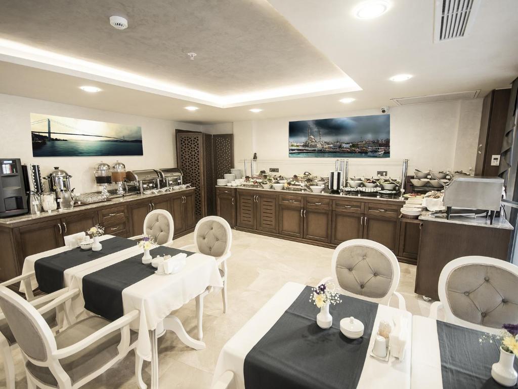 ANTUSA PALACE HOTEL