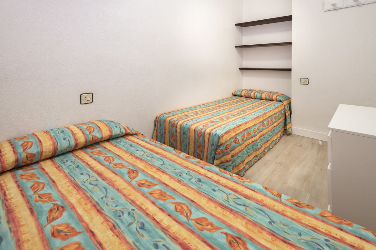 APARTAMENTOS SORRABONA