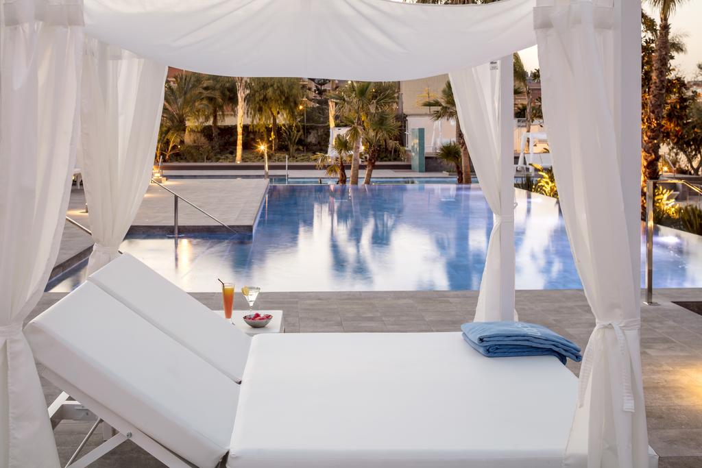 AQUA SILHOUETTE & SPA (ONLY ADULTS 16+)