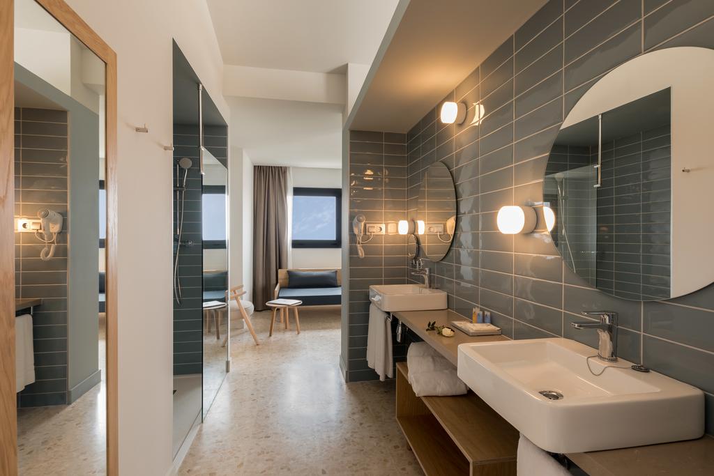 AQUA SILHOUETTE & SPA (ONLY ADULTS 16+)