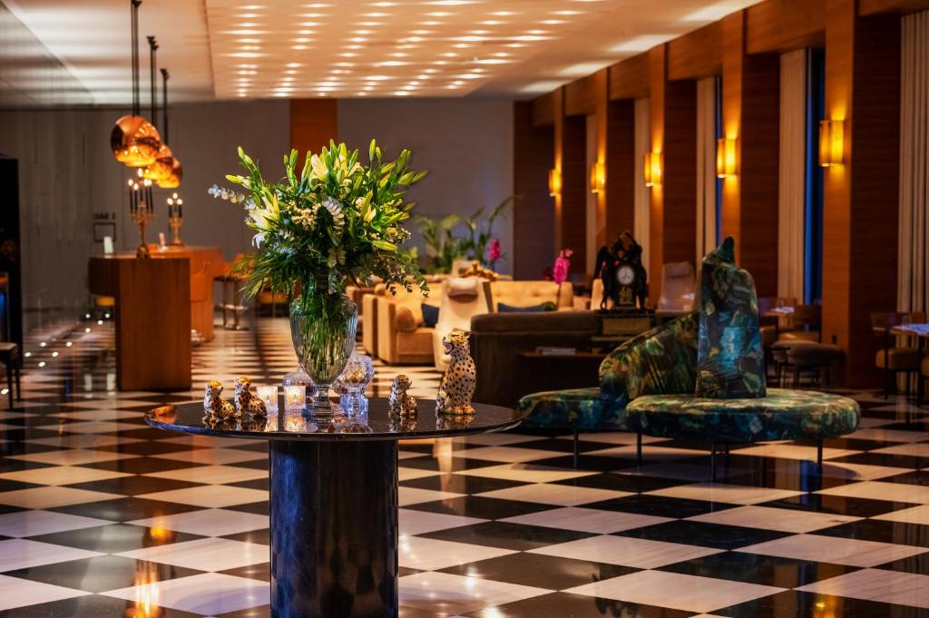 AQUILA ATLANTIS HOTEL