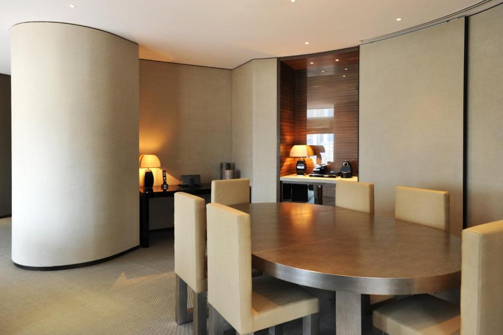 ARMANI HOTEL DUBAI