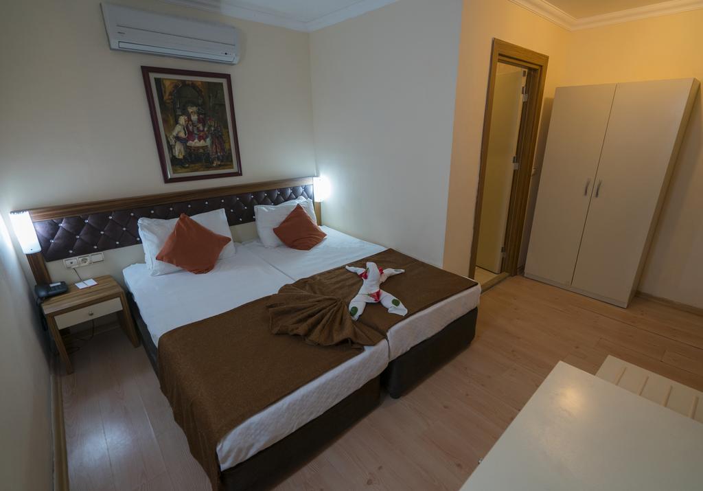 ARMAS BEACH HOTEL
