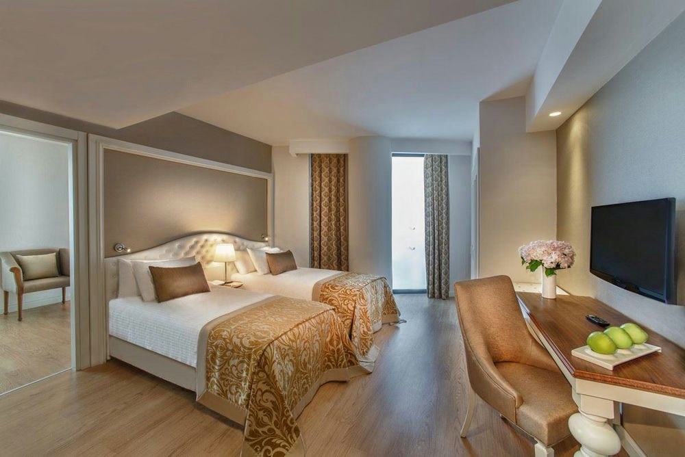 ASKA LARA RESORT HOTEL & Spa