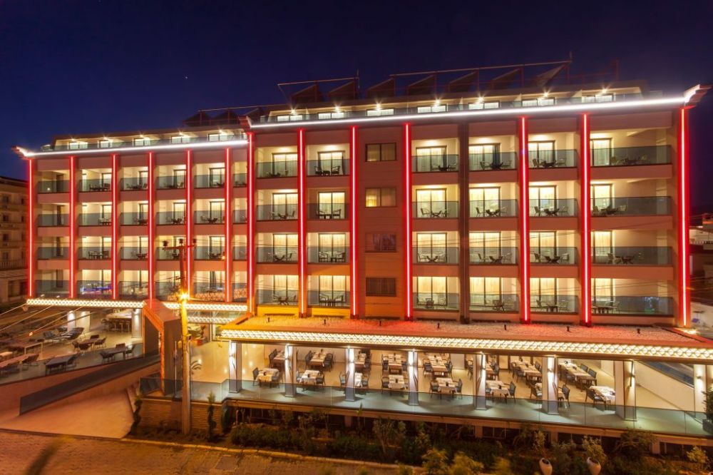 AURASIA DELUXE HOTEL (Ex.JDW Hotel)