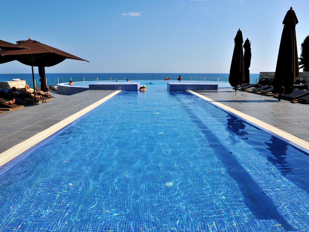 AVALA RESORT & VILLAS