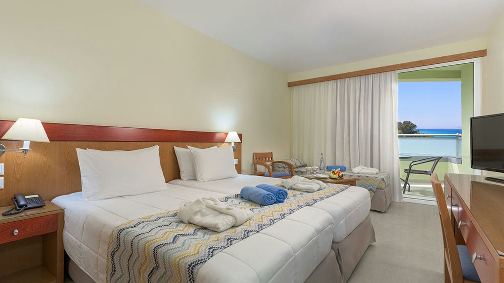 AVRA BEACH RESORT HOTEL & BUNGALOWS