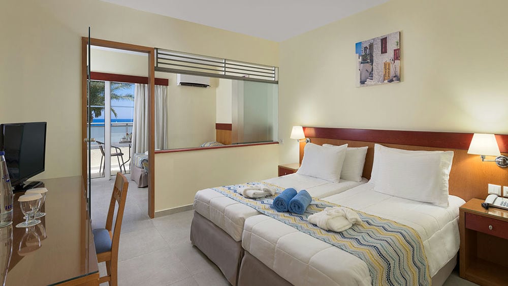 AVRA BEACH RESORT HOTEL & BUNGALOWS