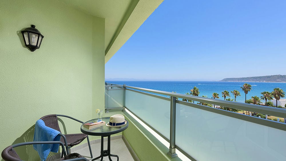 AVRA BEACH RESORT HOTEL & BUNGALOWS